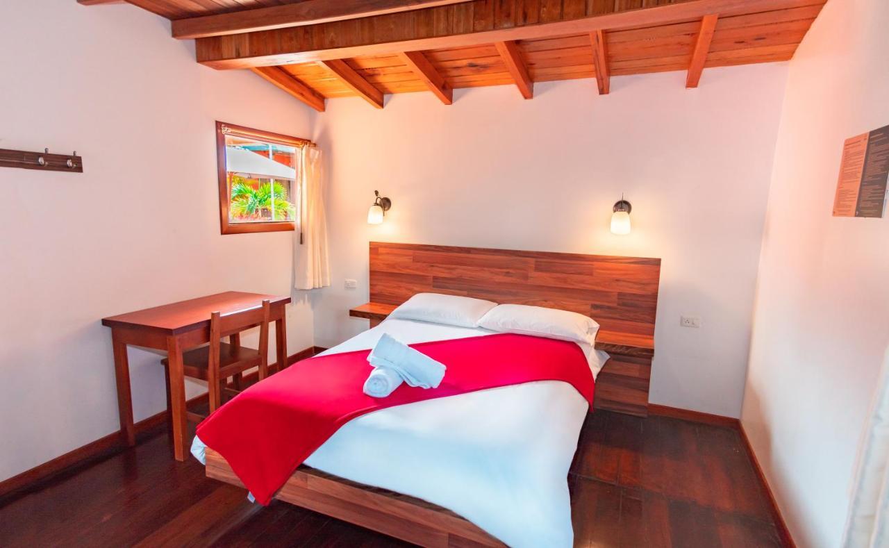 Sisakuna Lodge ميندو المظهر الخارجي الصورة