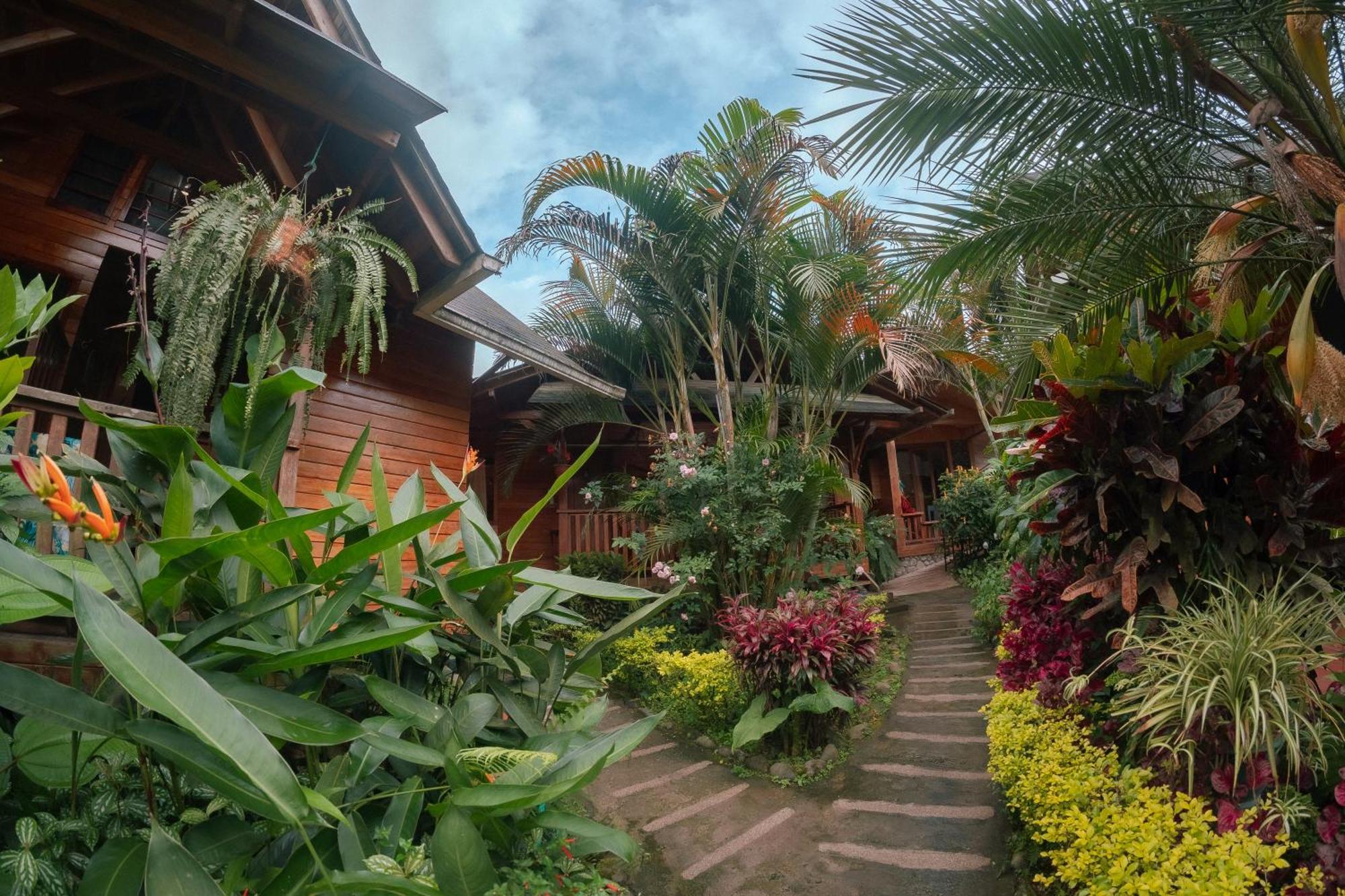 Sisakuna Lodge ميندو المظهر الخارجي الصورة