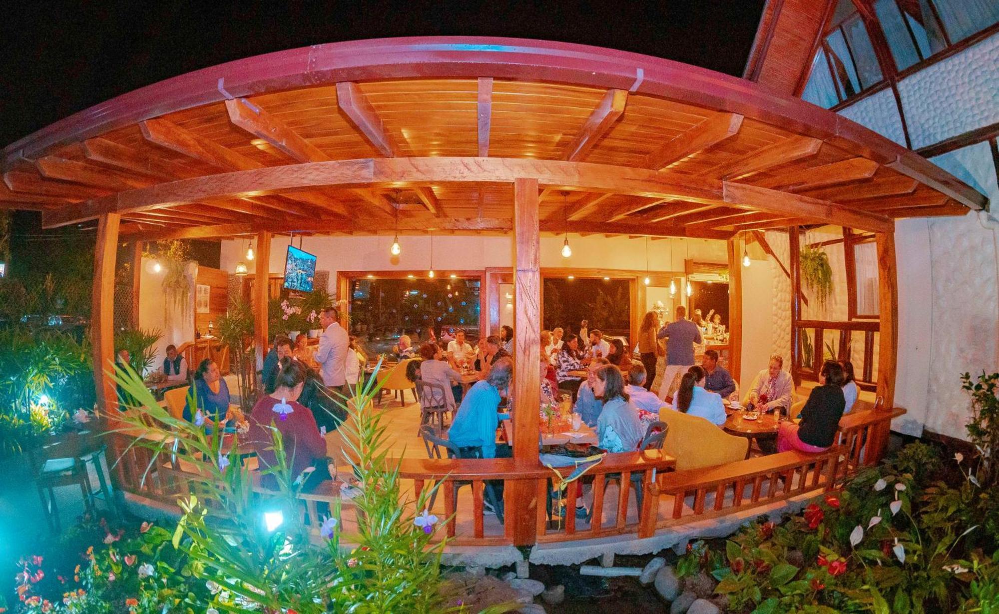 Sisakuna Lodge ميندو المظهر الخارجي الصورة