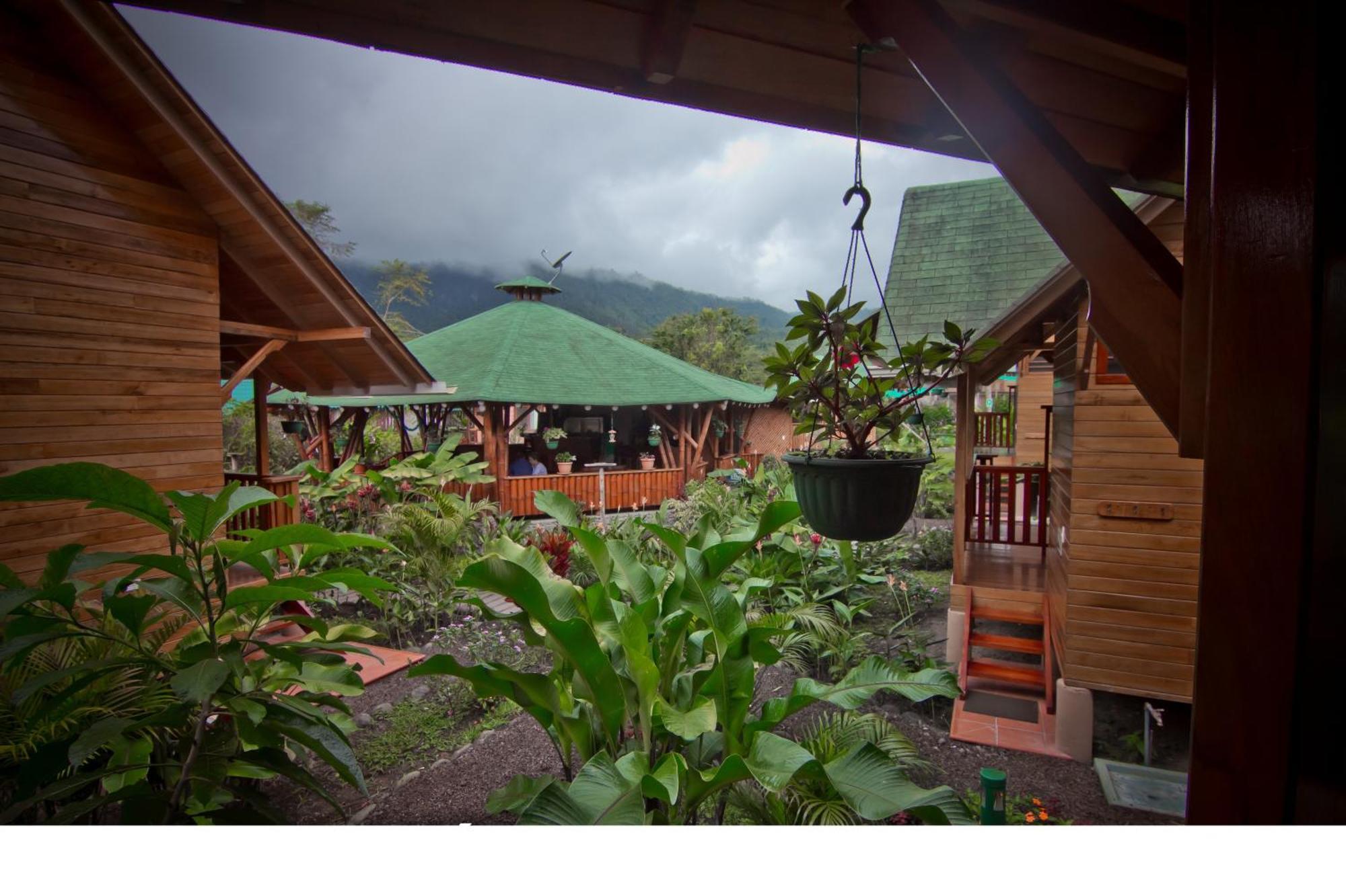 Sisakuna Lodge ميندو الغرفة الصورة