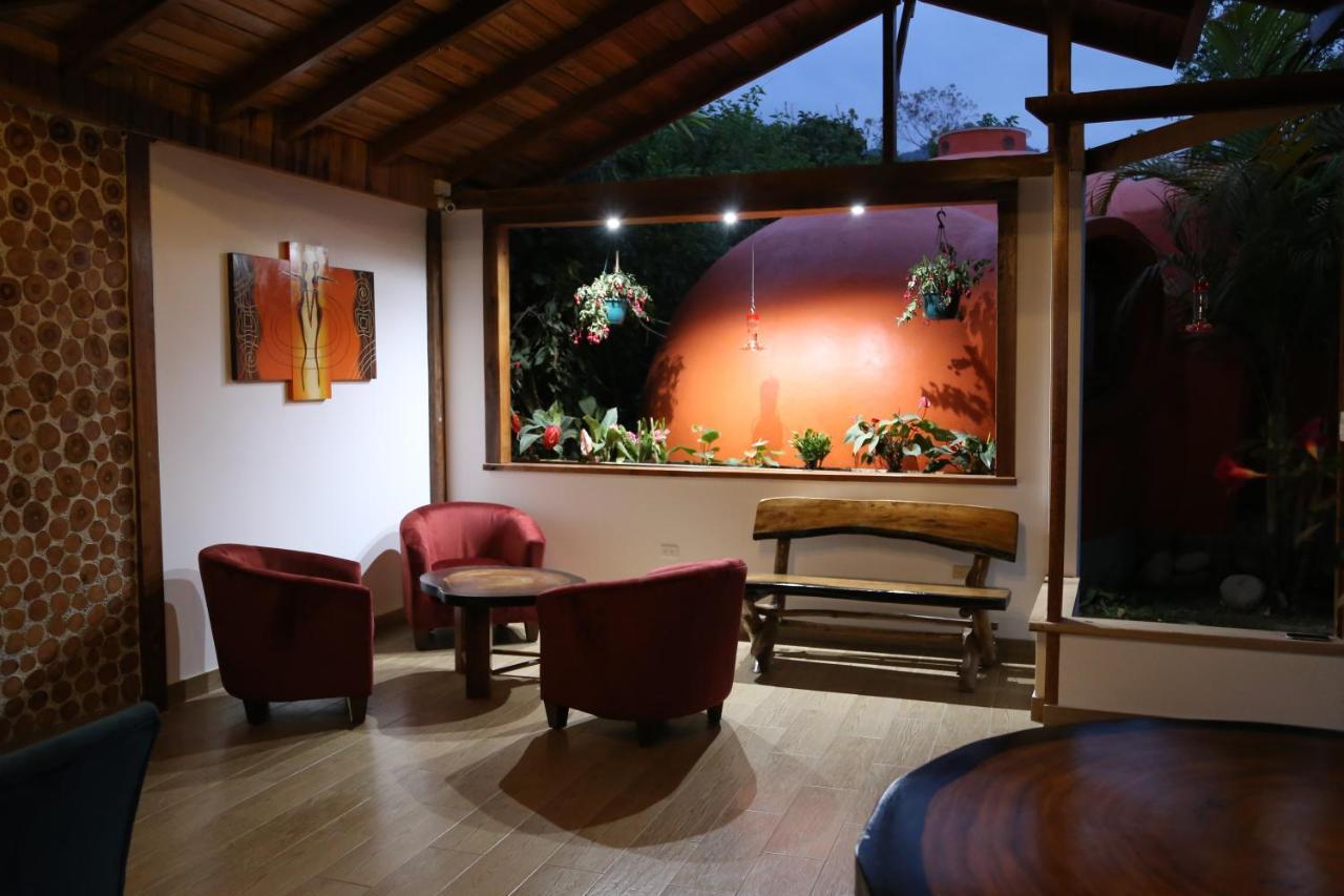Sisakuna Lodge ميندو المظهر الخارجي الصورة